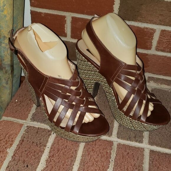 R2 BERNADETTE HEELS  - Picture 3 of 8